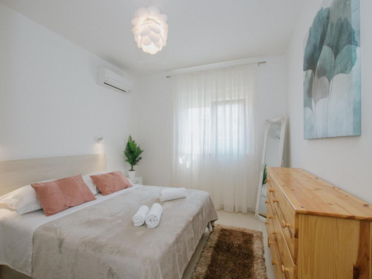 Luxury Apartment Di Trogir Exteriör bild