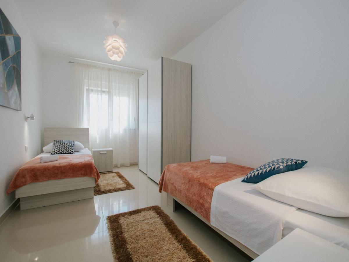 Luxury Apartment Di Trogir Exteriör bild